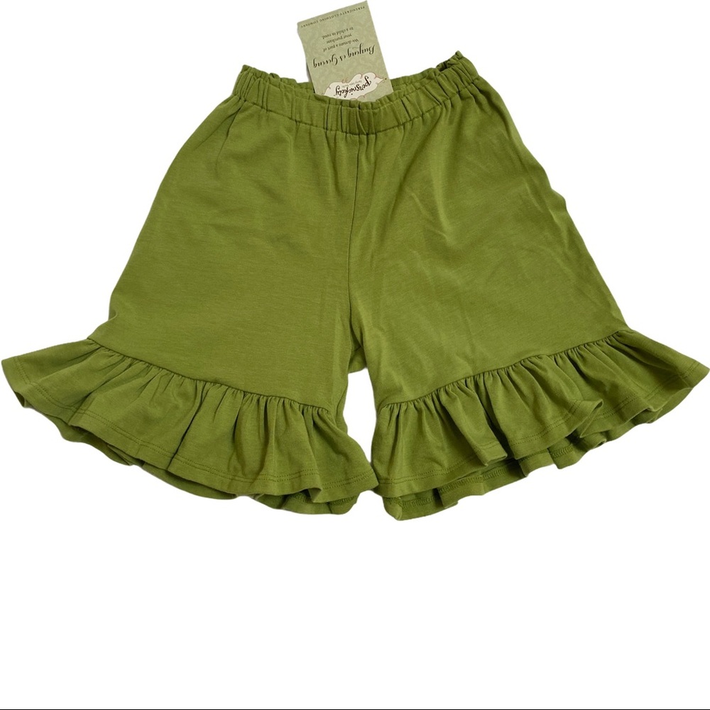 Persnickety Ruffle Shorts 4 NWT